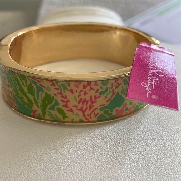 Lilly Pulitzer NWT Gold Tone Floral Hinged Bangle Bracelet - Picture 6 of 11